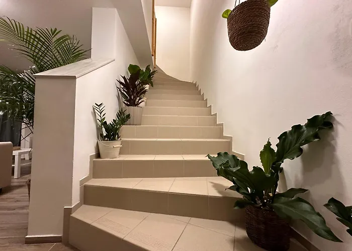 Apartmany Monastery Suites Zirec